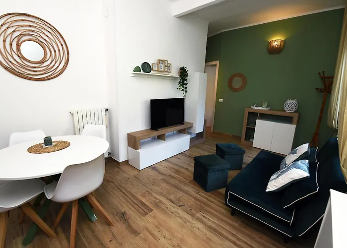 5 Mins To The Beach, Cozy * Рапалло