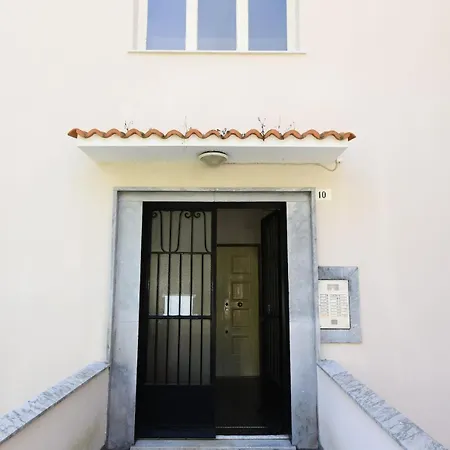5 Mins To The Beach, Cozy Apartment Rapallo