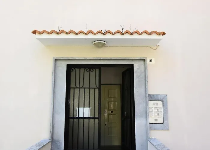 5 Mins To The Beach, Cozy Apartment Rapallo